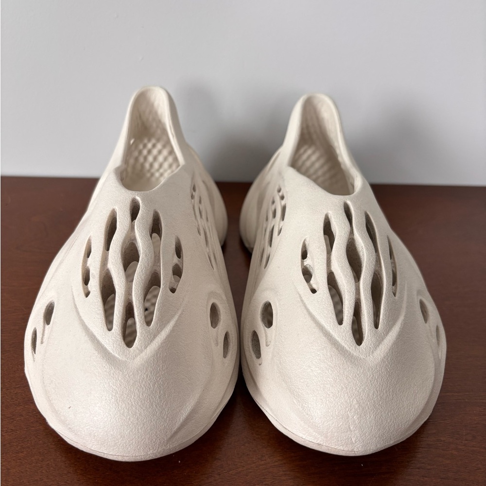 Yeezy Cream Shoes